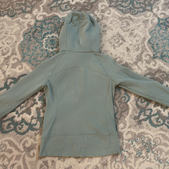 Lululemon Scuba - Picture 4 of 4